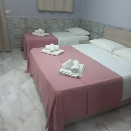 Piano Terra 3* Νάπολη