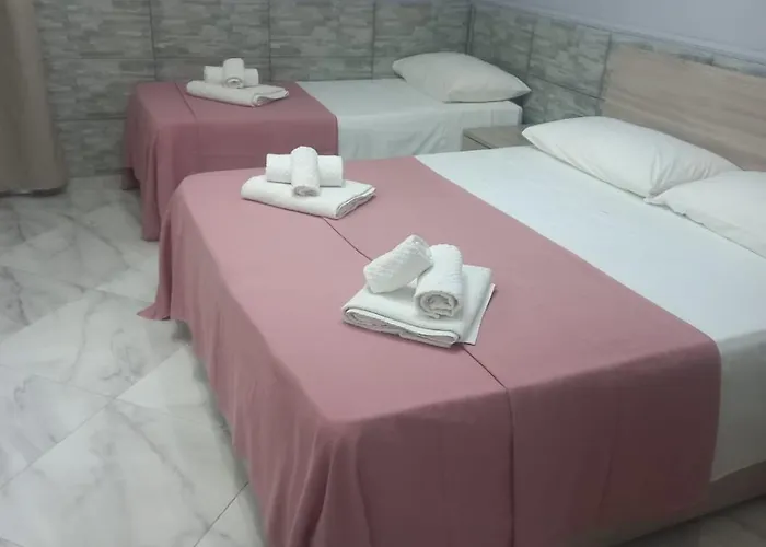 Piano Terra 3* Napoli